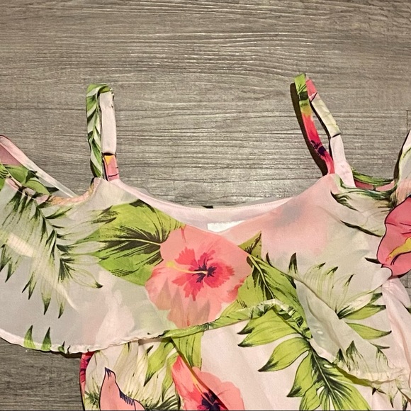 Girls dress - Picture 2 of 4